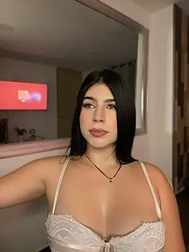 Snapshot of _HannahFox_ chatting on 08-03-26, 11:30 HannahFox online show from 08-03-26, 11:30
