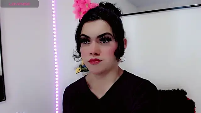 Snapshot of NathalialLooes chatting on 02-03-26, 02:53 NathalialLooes online show from 02-03-26, 02:53