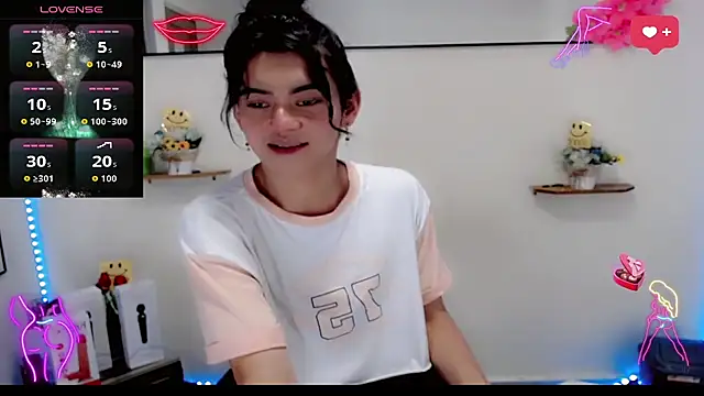 Snapshot of NathalialLooes chatting on 03-06-26, 05:37 NathalialLooes online show from 03-06-26, 05:37