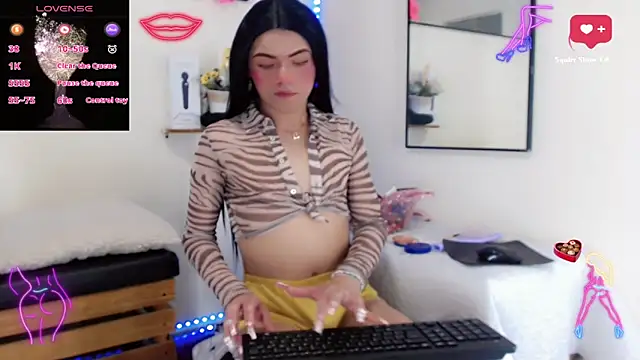 Snapshot of NathalialLooes chatting on 03-31-26, 09:37 NathalialLooes online show from 03-31-26, 09:37