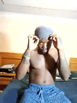 Snapshot of -HIIM- chatting on 02-16-26, 11:23 -HIIM- online show from 02-16-26, 11:23