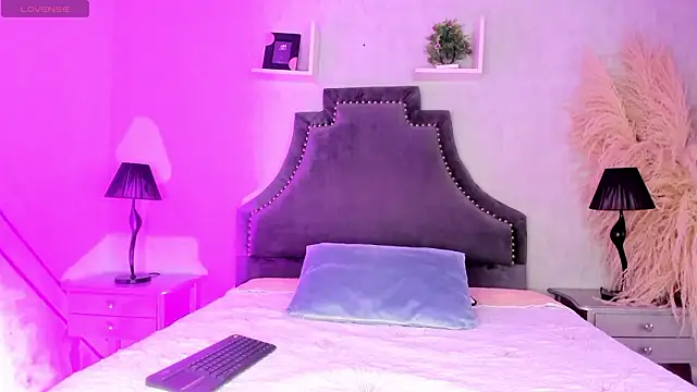 KarelyMitchel online show from 03-09-26, 12:42