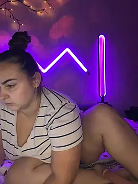 AlyaX X online show from 02-15-26, 10:28