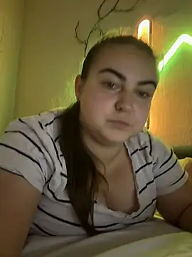 Snapshot of AlyaX_X chatting on 05-15-26, 12:34 AlyaX X online show from 05-15-26, 12:34