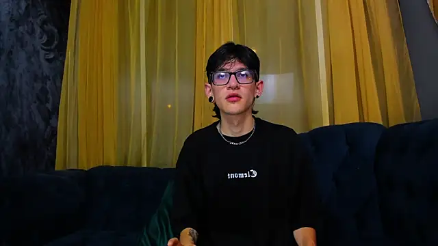 Snapshot of Jax_valentine chatting on 02-04-26, 10:47 Jax valentine online show from 02-04-26, 10:47