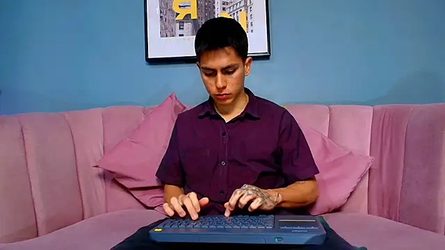 Aron pulse online show from 04-17-26, 01:25