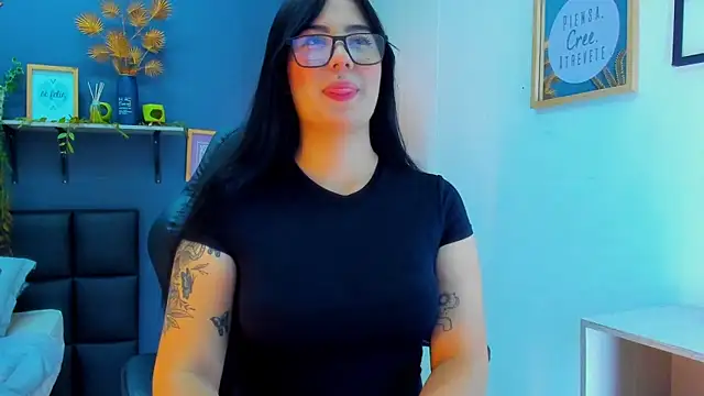 eliza pink24 online show from 02-12-26, 09:43