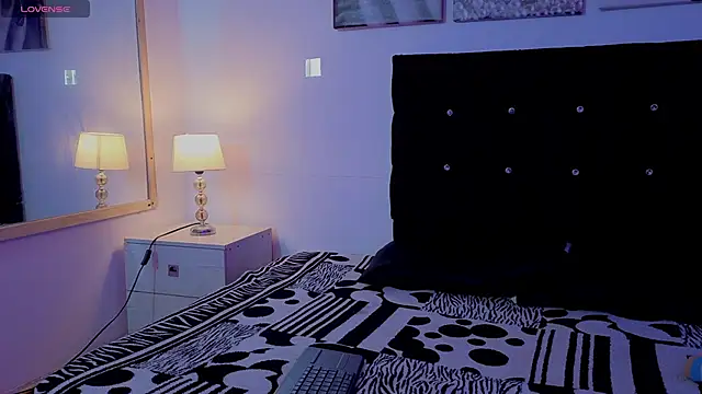 Zoe-yanin online show from 02-27-26, 06:41