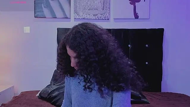 Zoe-yanin online show from 03-06-26, 06:59