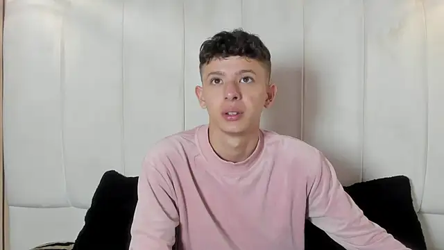 Snapshot of David_Roy_ chatting on 03-01-26, 02:08 David Roy online show from 03-01-26, 02:08