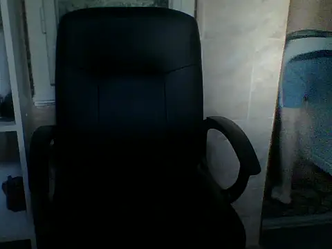 Snapshot of DanSpanu chatting on 06-16-26, 05:26 DanSpanu online show from 06-16-26, 05:26
