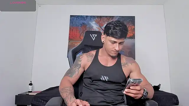 ryanwhite3 online show from 04-09-26, 10:37