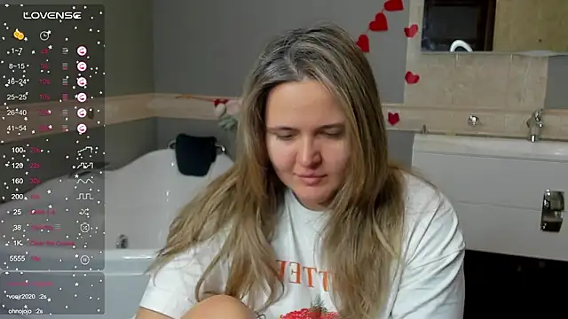 Snapshot of LilyBel chatting on 02-24-26, 08:01 LilyBel online show from 02-24-26, 08:01