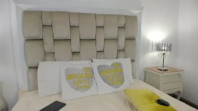 sweets one online show from 07-16-26, 03:34