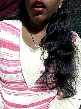 Snapshot of Parul-009 chatting on 01-31-26, 07:11 Parul-009 online show from 01-31-26, 07:11