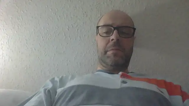Snapshot of AlexRue chatting on 03-21-26, 12:15 AlexRue online show from 03-21-26, 12:15