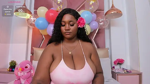 Snapshot of Charlotte-Wright chatting on 04-01-26, 01:41 Charlotte-Wright online show from 04-01-26, 01:41