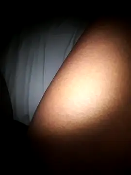 Snapshot of dwalez chatting on 09-09-25, 11:37 dwalez online show from 09-09-25, 11:37