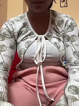 Snapshot of kavyababy00 chatting on 02-12-26, 07:25 kavyababy00 online show from 02-12-26, 07:25