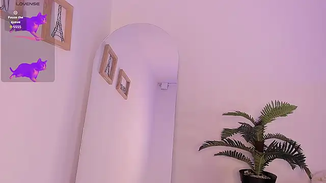 Snapshot of im_tiffany_ chatting on 02-06-26, 04:28 im tiffany online show from 02-06-26, 04:28