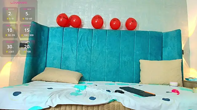 dulcenena moon online show from 02-14-26, 07:32