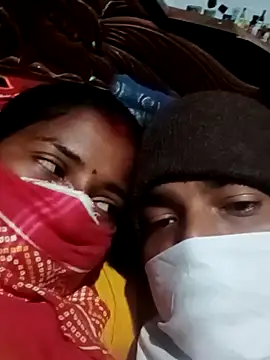 Snapshot of Your_deshibhabi25years chatting on 02-18-26, 03:30 Your deshibhabi25years online show from 02-18-26, 03:30