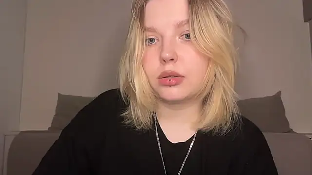 Ophelia Ritz online show from 04-05-26, 10:29