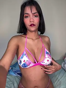 Kitty Wild 19 online show from 04-05-26, 08:33