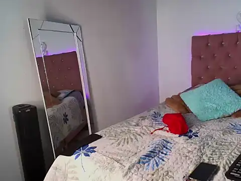 Snapshot of Tiffany_pussyhott chatting on 02-03-26, 10:42 Tiffany pussyhott online show from 02-03-26, 10:42