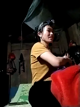 Snapshot of bemupcute chatting on 02-02-26, 12:15 bemupcute online show from 02-02-26, 12:15