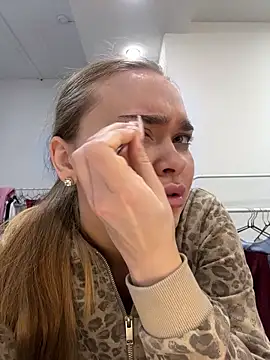 Snapshot of MonicaWestt chatting on 03-10-26, 06:29 MonicaWestt online show from 03-10-26, 06:29