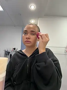 Snapshot of MonicaWestt chatting on 04-02-26, 07:06 MonicaWestt online show from 04-02-26, 07:06