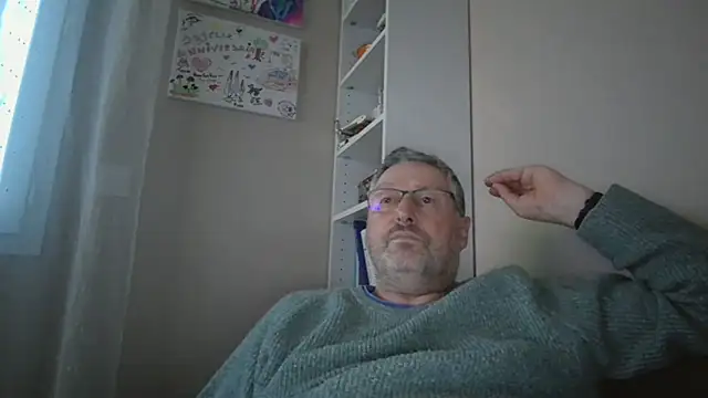 Snapshot of doudou310 chatting on 02-16-26, 05:09 doudou310 online show from 02-16-26, 05:09