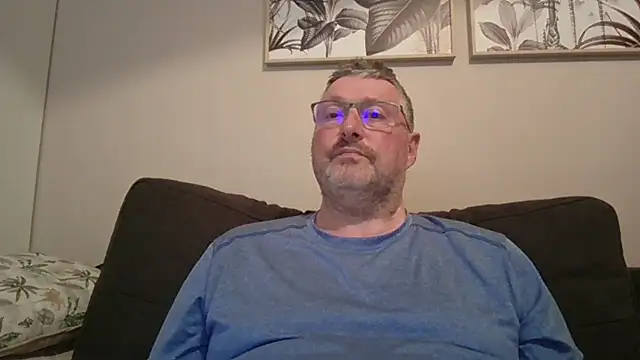 Snapshot of doudou310 chatting on 03-16-26, 05:50 doudou310 online show from 03-16-26, 05:50