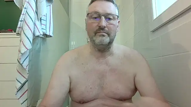 Snapshot of doudou310 chatting on 03-25-26, 04:13 doudou310 online show from 03-25-26, 04:13