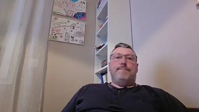 Snapshot of doudou310 chatting on 03-31-26, 04:13 doudou310 online show from 03-31-26, 04:13