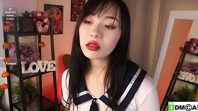 Noiry Vuvez online show from 04-10-26, 08:13