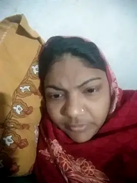 Snapshot of Sakina77 chatting on 02-02-26, 03:27 Sakina77 online show from 02-02-26, 03:27