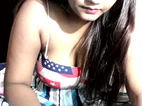 Snapshot of Sakina77 chatting on 04-08-26, 05:46 Sakina77 online show from 04-08-26, 05:46