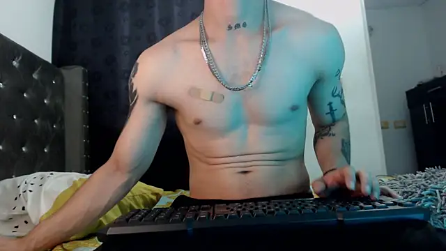 Snapshot of TylerBelfort chatting on 06-09-26, 04:07 TylerBelfort online show from 06-09-26, 04:07