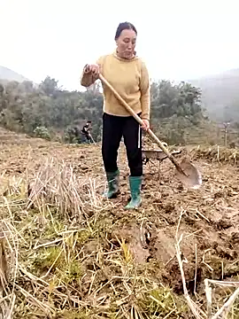 Snapshot of Tina-beo chatting on 02-06-26, 01:32 Tina-beo online show from 02-06-26, 01:32