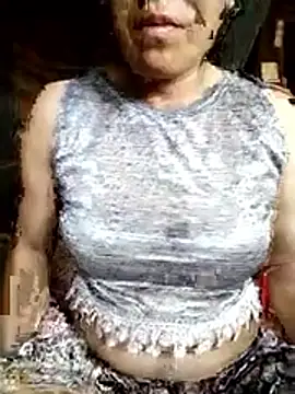 Snapshot of Tina-beo chatting on 05-18-26, 03:35 Tina-beo online show from 05-18-26, 03:35