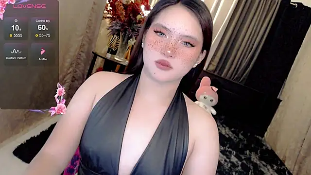 Snapshot of IsabellaXoXo69 chatting on 06-15-26, 12:24 IsabellaXoXo69 online show from 06-15-26, 12:24