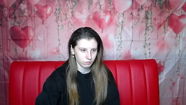 Snapshot of LilianaShine chatting on 02-05-26, 06:07 LilianaShine online show from 02-05-26, 06:07