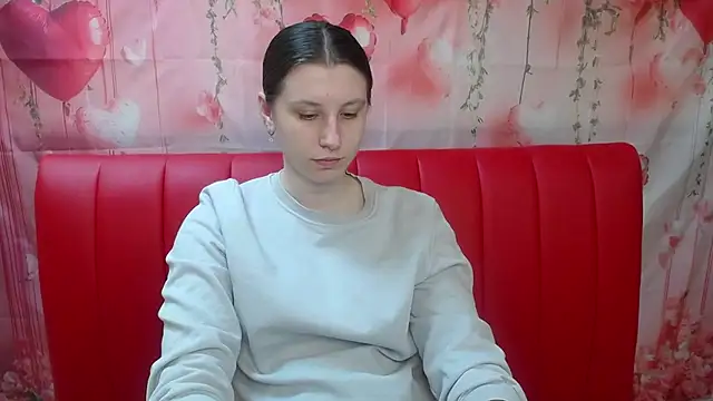 Snapshot of LilianaShine chatting on 05-05-26, 05:04 LilianaShine online show from 05-05-26, 05:04