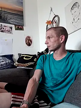 Snapshot of Jungspund25- chatting on 06-27-26, 11:26 Jungspund25- online show from 06-27-26, 11:26