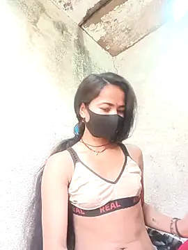 Snapshot of Sunali_Bendre chatting on 02-24-26, 02:31 Sunali Bendre online show from 02-24-26, 02:31