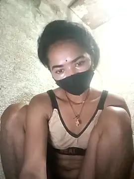 Snapshot of Sunali_Bendre chatting on 03-01-26, 02:30 Sunali Bendre online show from 03-01-26, 02:30