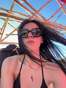 Snapshot of alibi_room chatting on 05-01-26, 03:16 alibi room online show from 05-01-26, 03:16