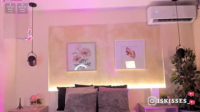 Snapshot of IsabellaSweet__ chatting on 03-03-26, 03:34 IsabellaSweet online show from 03-03-26, 03:34